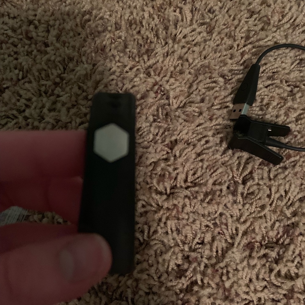 Fitbit Alta - Picture 3 of 6